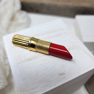 VINTAGE TRIFARI GOLD TONE AND RED ENAMEL LIPSTICK BROOCH