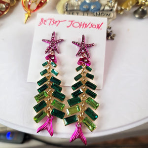 Betsey Johnson Rhinestone Star Fish Dangle Pierced earrings NWT
