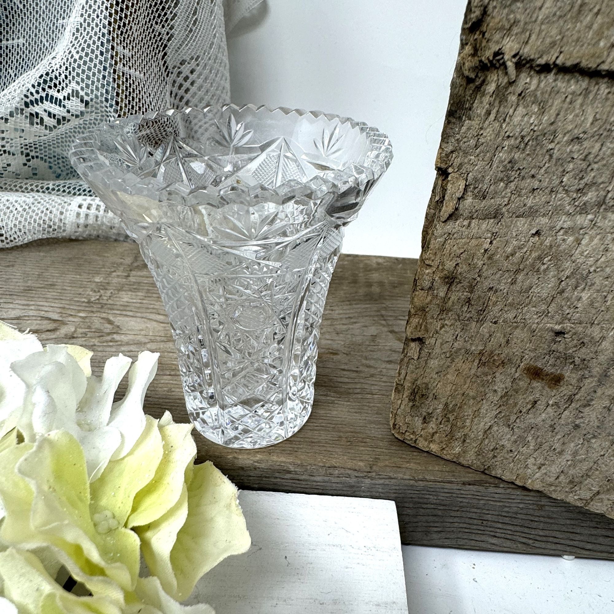 Vintage Clear Crystal Bud Vase Stunning Cut Patterns 3.5"