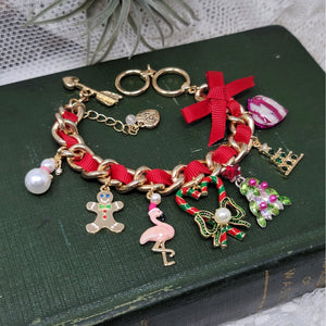 Awesome Betsey Johnson Christmas Charm Bracelet NWT