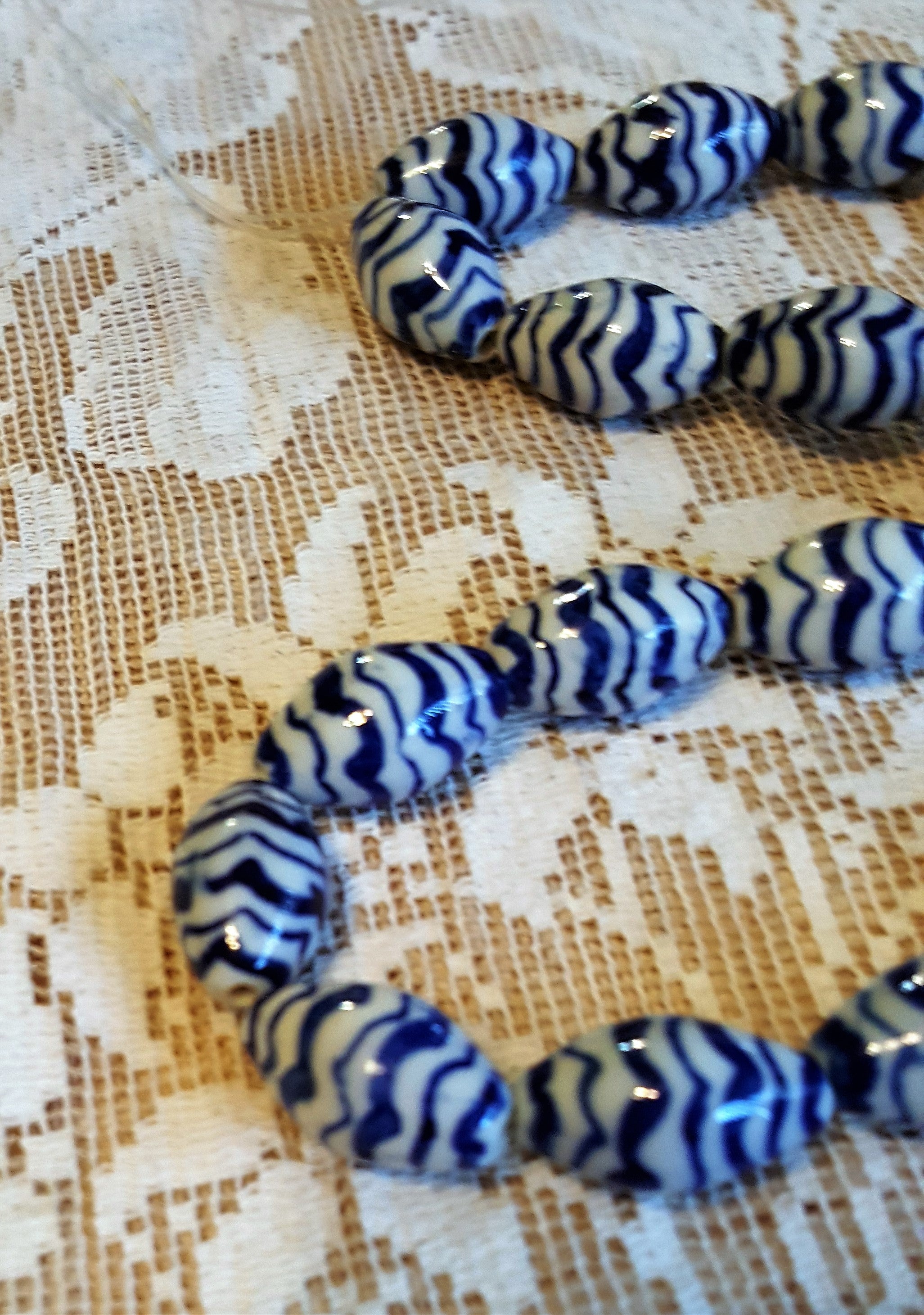 Modern style Blue and White Porcelain beads Oval shape Waves of Blue