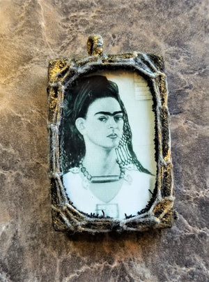 Pendant with Frida Kahlo photo Artist Mexican framed in Tibetan Cotton Dusted with Gold Unique Large