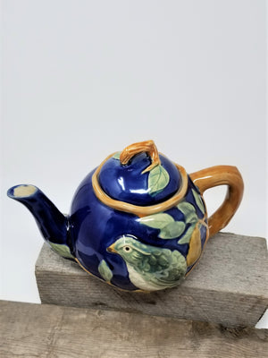 Vintage Ceramic Teapot Bird Dove Royal Blue 48 OZ Rare