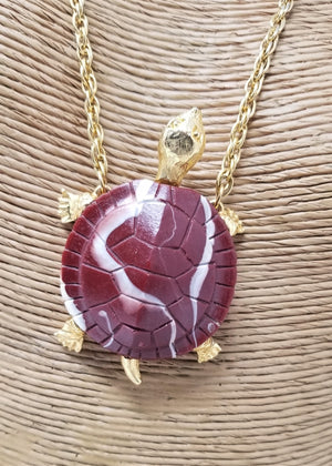 Vintage Celebrity Turtle Pendant 24" Necklace