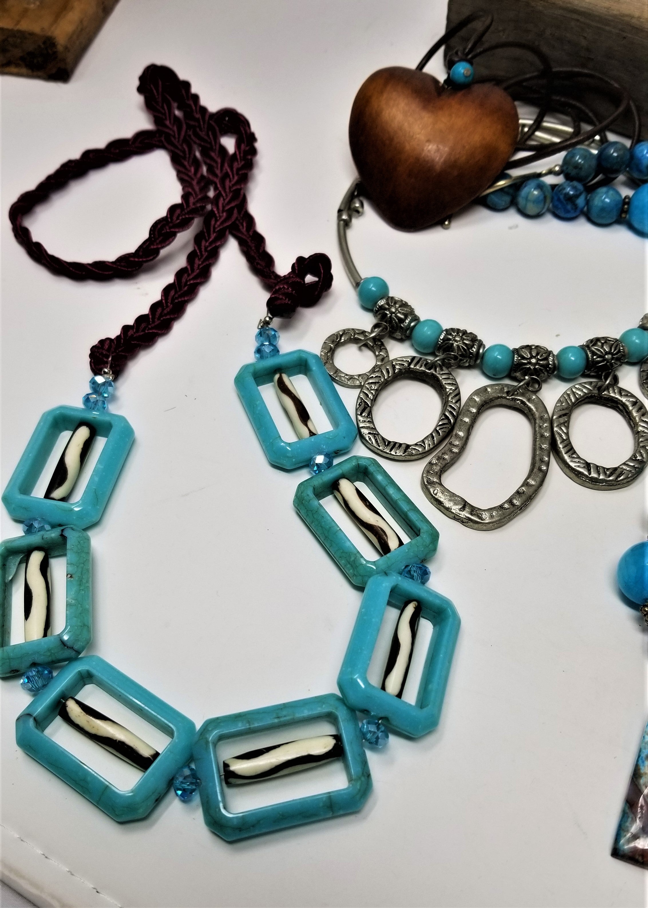 Turquoise Special 9 PC Necklace Bracelet Earrings too