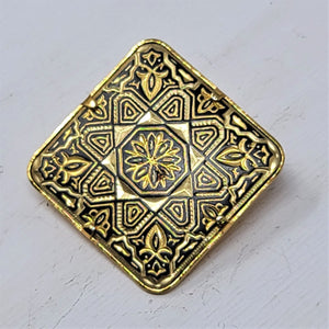 Vintage Gold tone Detailed Design Square Pin Brooch