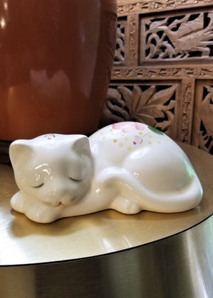 Vintage Sleeping White Cat Hand Painted 7-1/2 long by 3" tall
