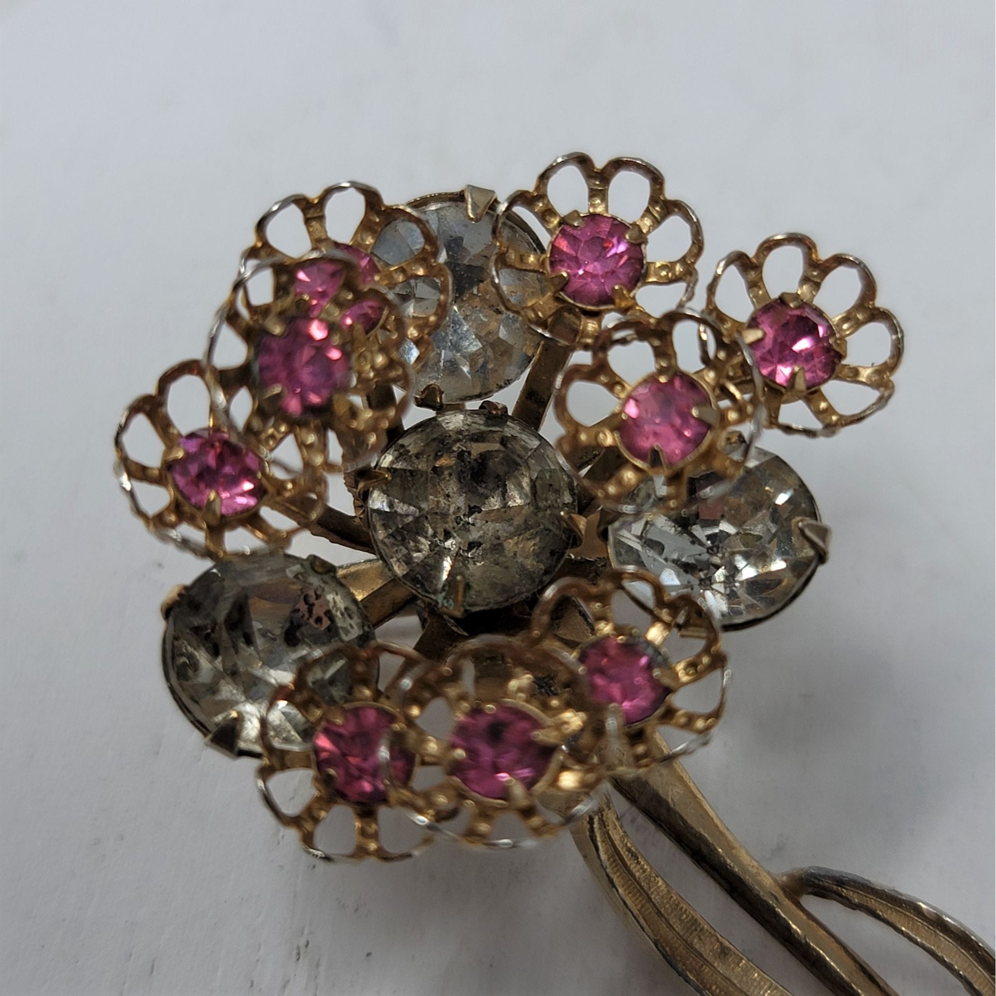 Sweet Vintage Flower Pin Brooch Pink Rhinestones