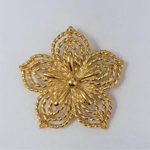 Trifari Vintage Gold Floral Pin Brooch 2" Dia