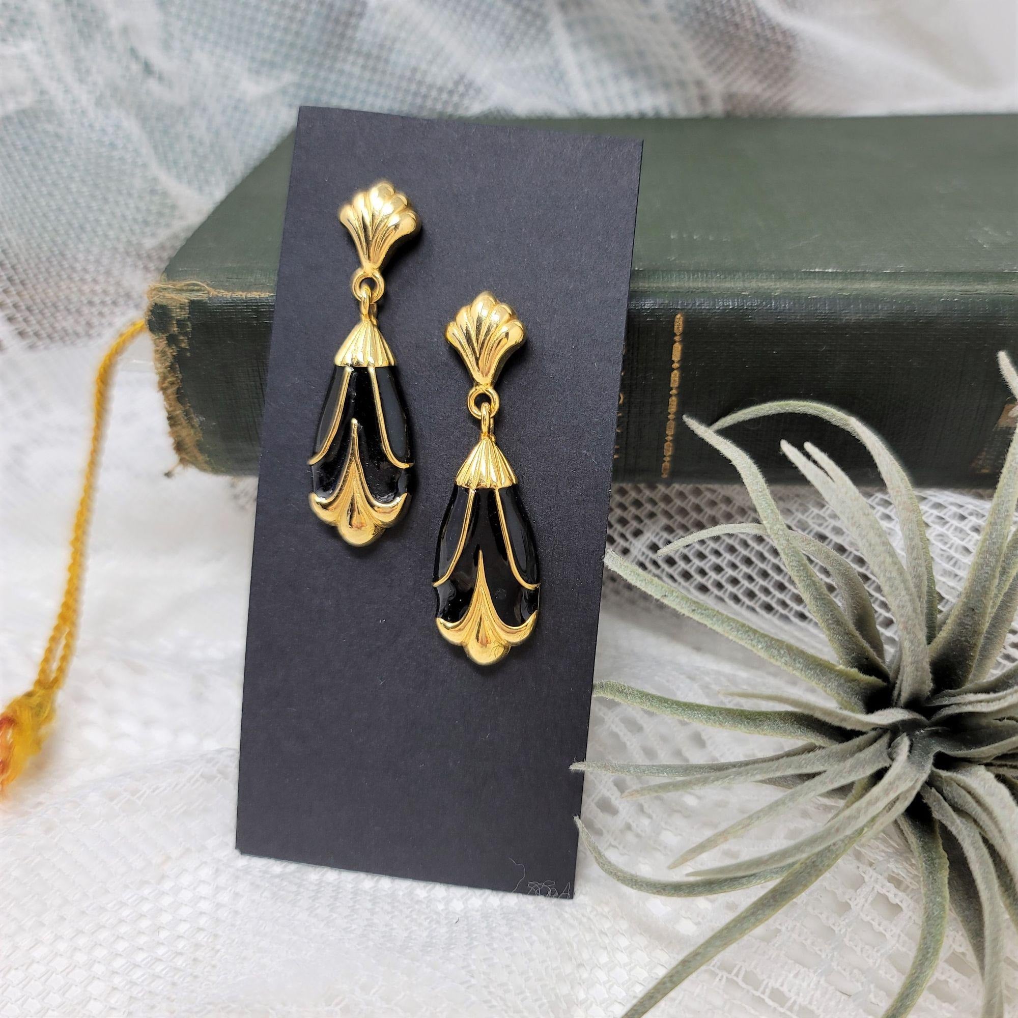 Vintage Gold Black Enameled Dangle Earrings Pierced
