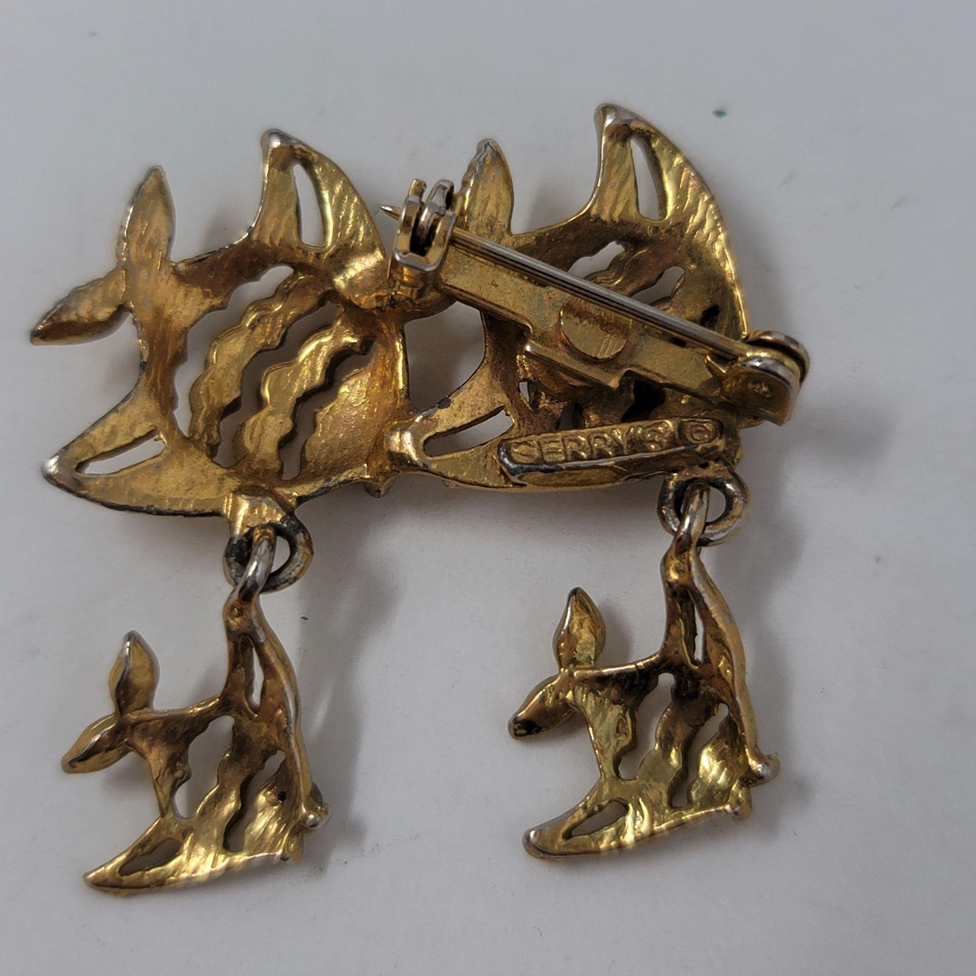 A School of Fish Pin Brooch Rhinestone Eyes Gold