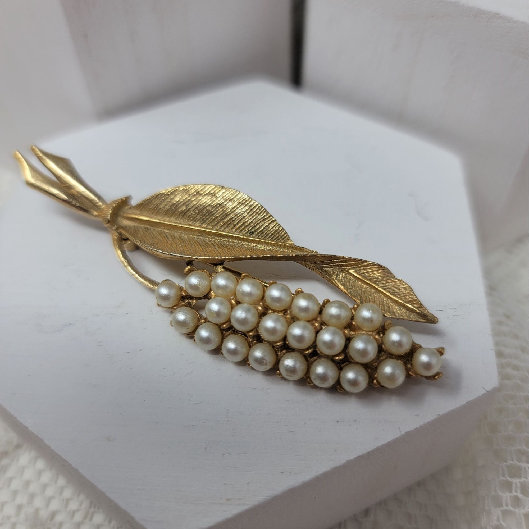 Vintage Pearl and Lead Brooch Pin Goldtone